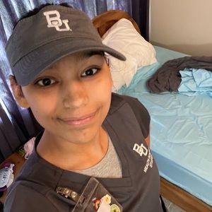 Meet your Posher, Alyssa